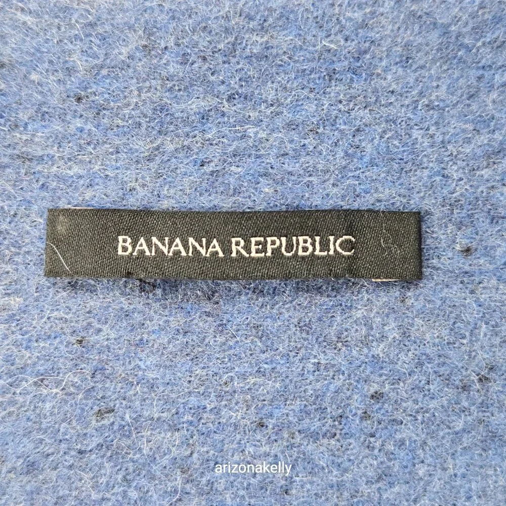NWOT Banana Republic Wool Scarf Blue With Black Speckles